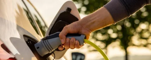 Installation de borne de recharge électrique pour Concevoir des installations IRVE – Qualification OPQIBI 1426